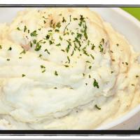 Roasted Garlic Whipped Potatoes