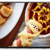 Halloween Mummy Dogs