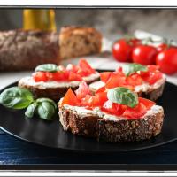Roasted Garlic and Tomato Basil Bruschetta